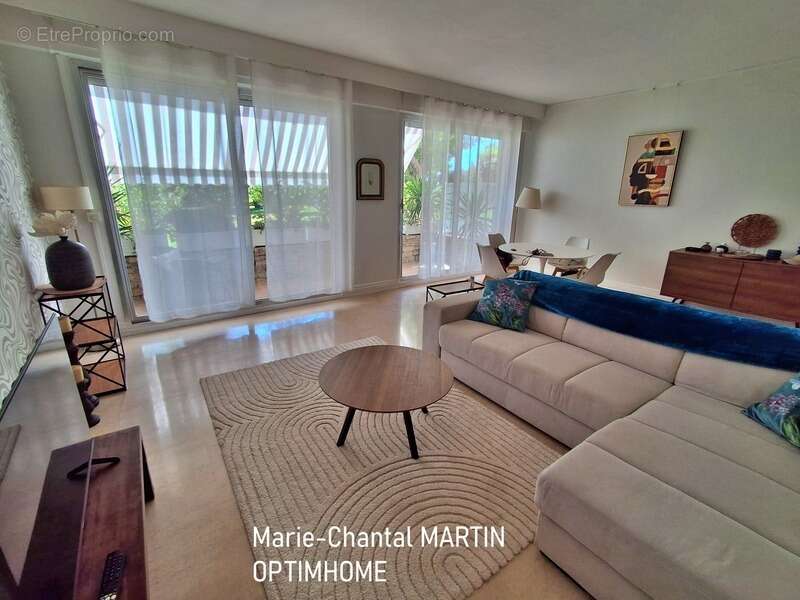 Appartement à MARSEILLE-8E