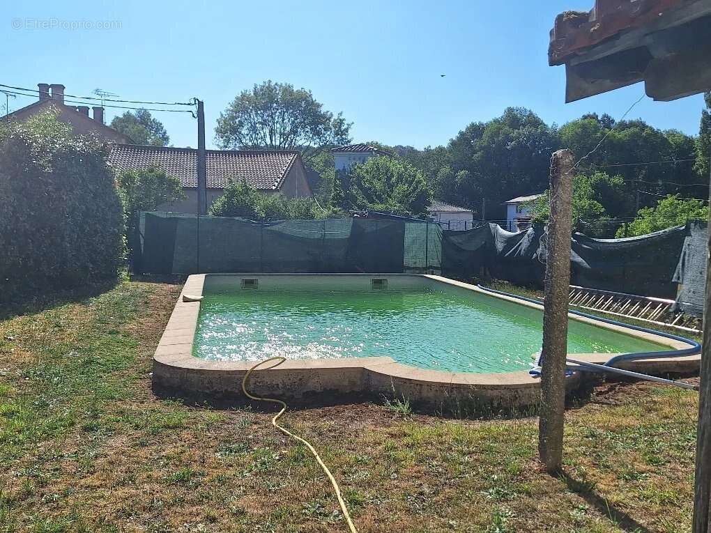 Maison à CHASSENEUIL-SUR-BONNIEURE