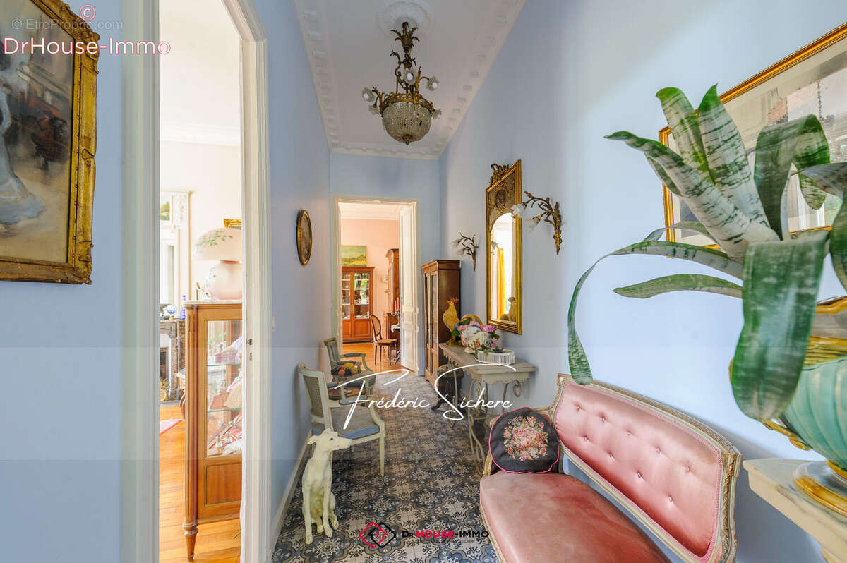 Maison à SAINT-JEAN-D&#039;ANGELY