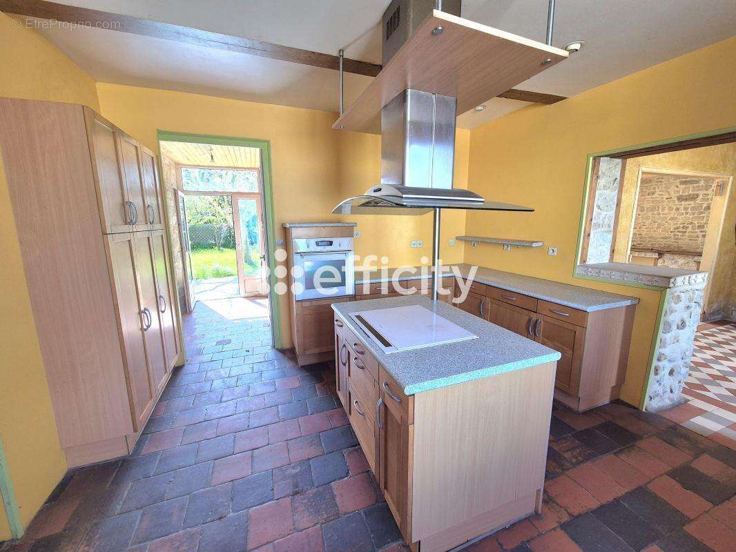 Maison 205 m² à Nonant  - photo 21