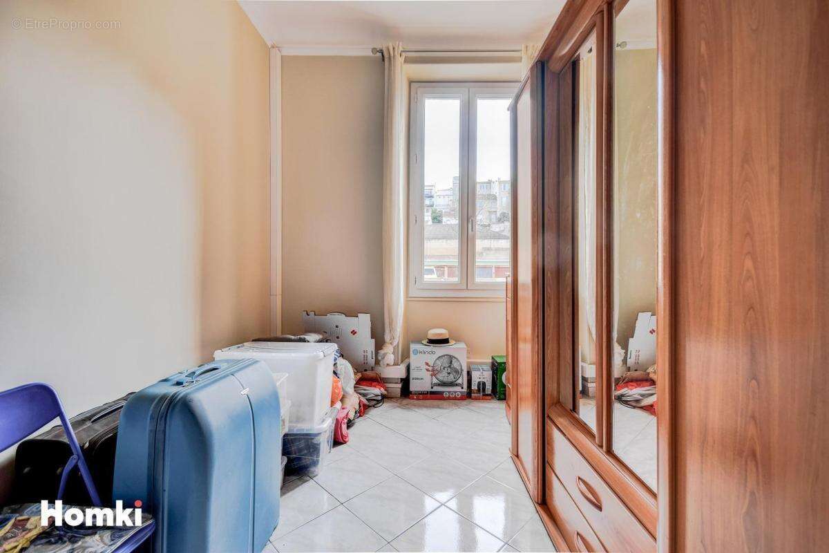 Appartement à MARSEILLE-7E