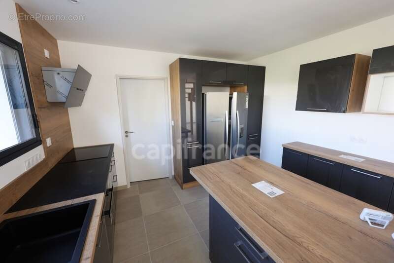 Maison à NOUAILLE-MAUPERTUIS