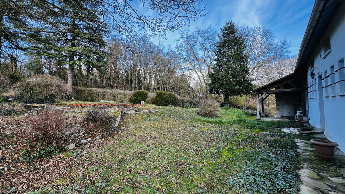 Maison à SOISY-SUR-ECOLE