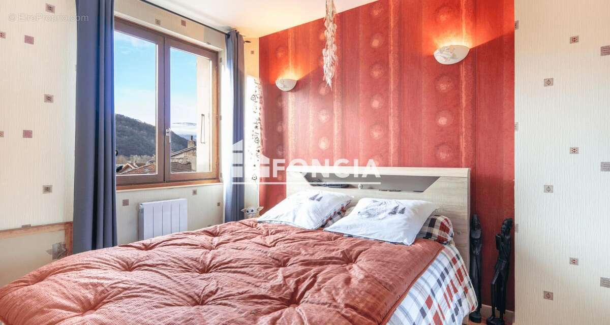 Appartement à VIZILLE