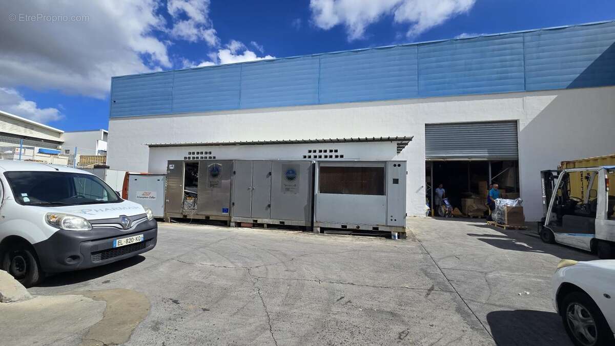 Commerce à LA POSSESSION