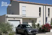 Maison à MENERBES