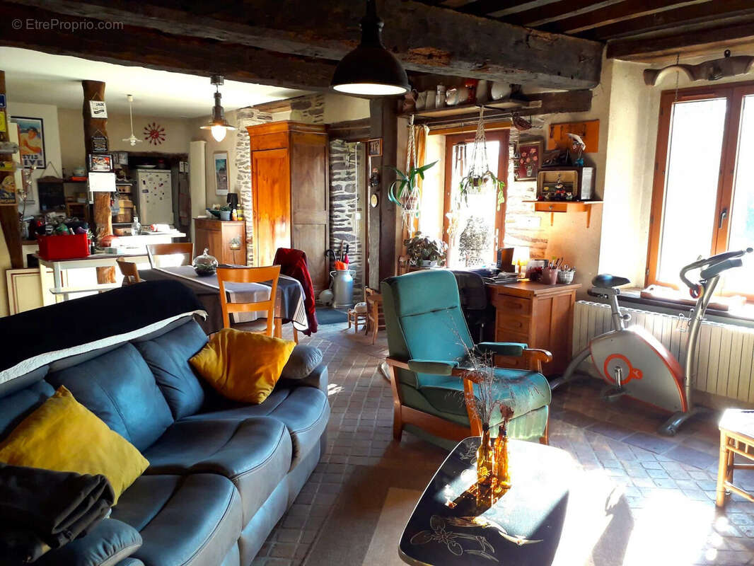 Maison 176 m² à Noyal-Chatillon-Sur-Seiche  - photo 3