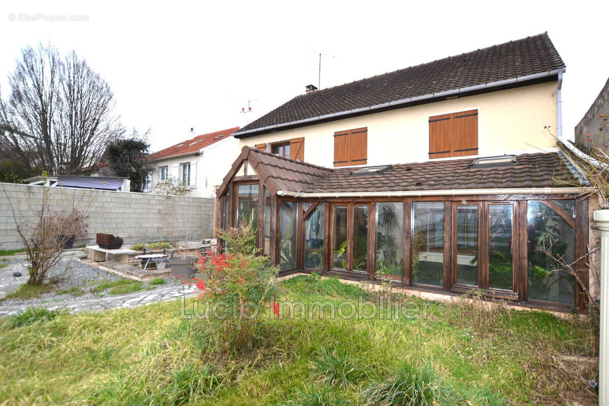 Appartement à BROU-SUR-CHANTEREINE