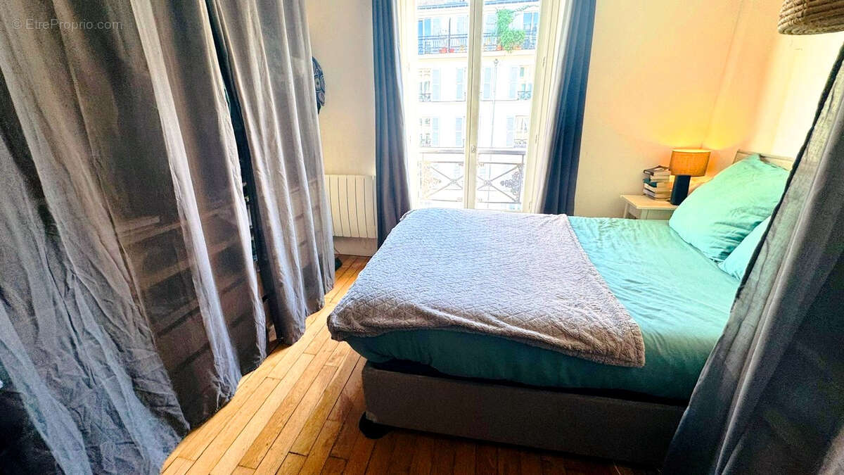 Appartement à PARIS-10E