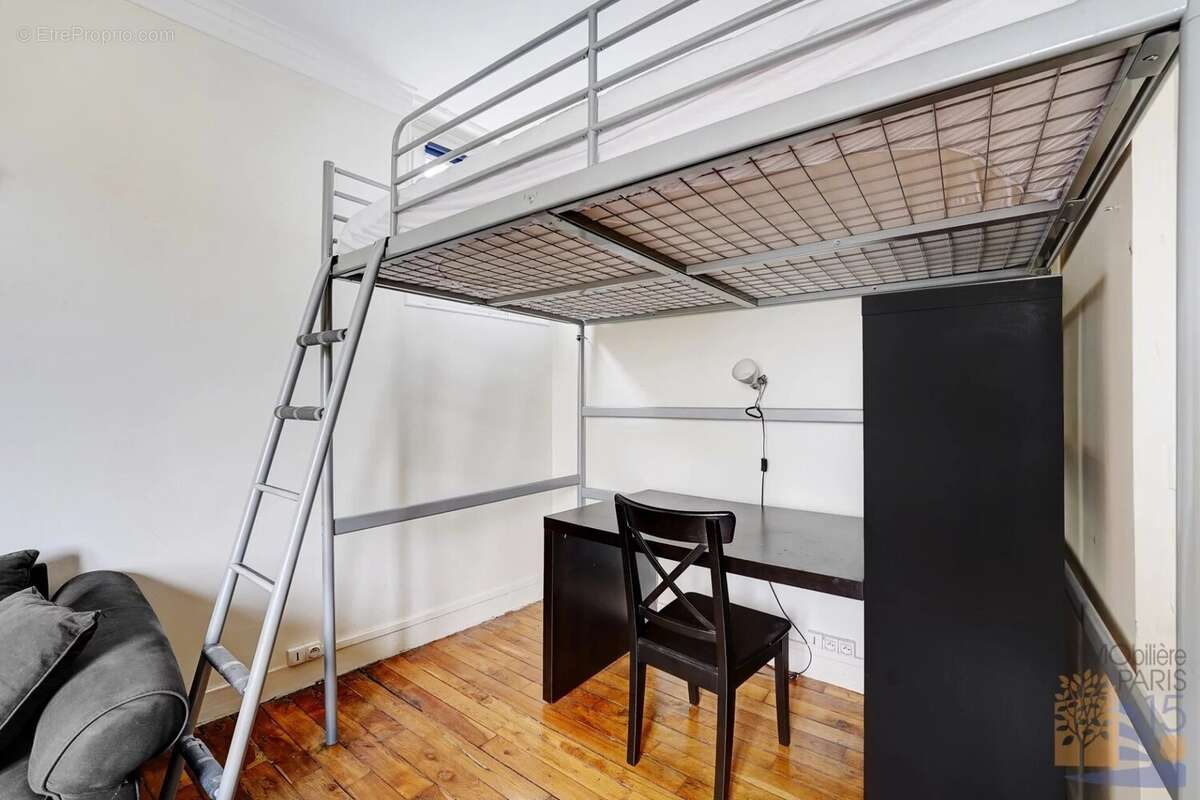 Appartement à PARIS-15E