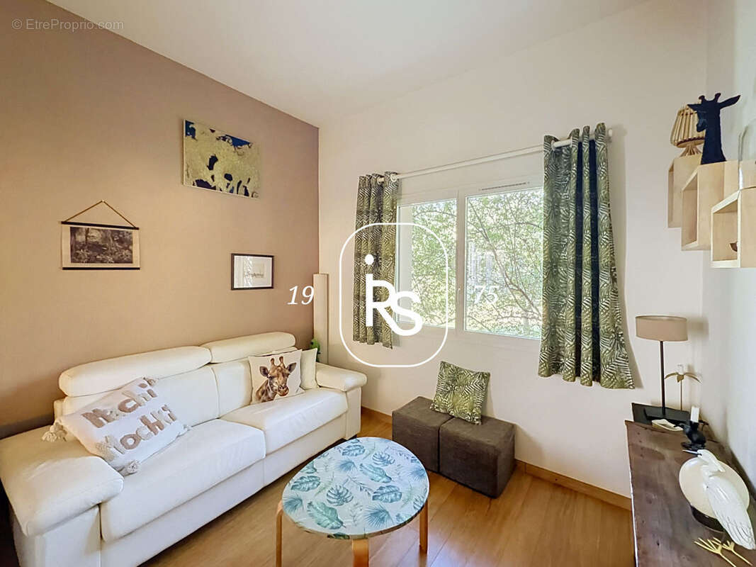 Maison contemporaine  de 112 m2 habitables avec dépendance 38 m2, vue panoramique et terrain de 4295 m2. - photo 11