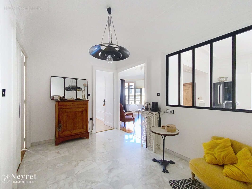 Appartement à SAINT-ETIENNE