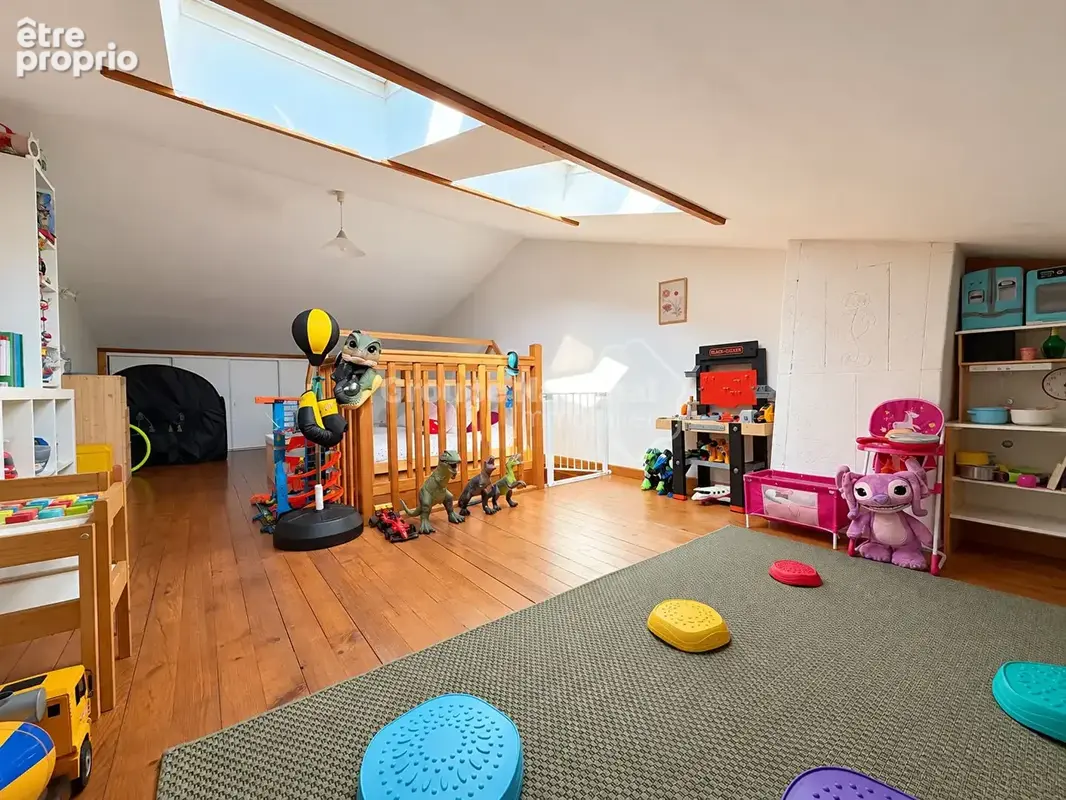 Maison de type 5 avec extérieur et grand garage ! - photo 10