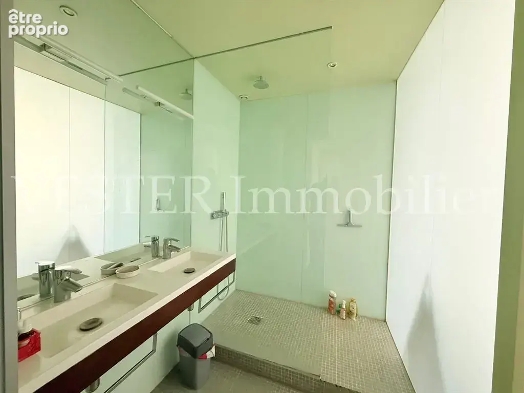 Très agréable appartement. Profession libérale, bureaux possibles. - photo 15