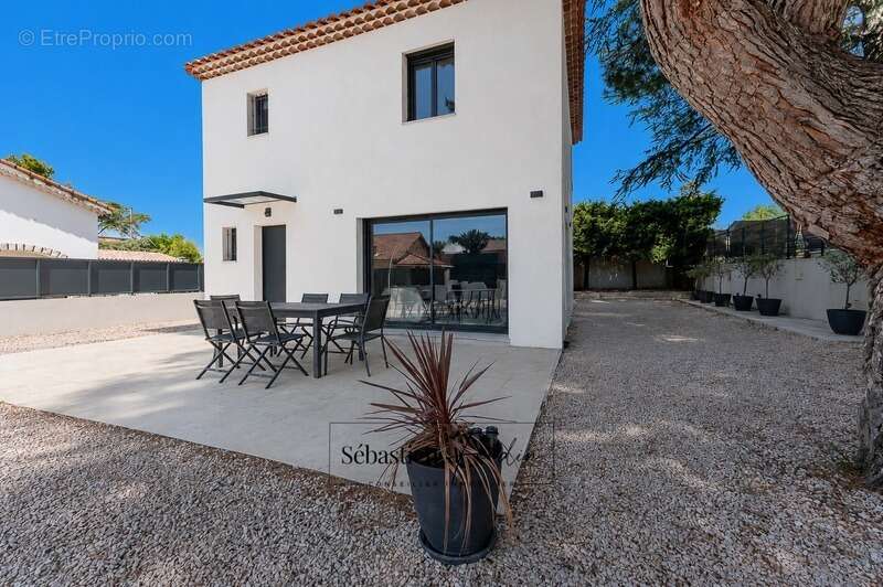 Maison à AUBAGNE