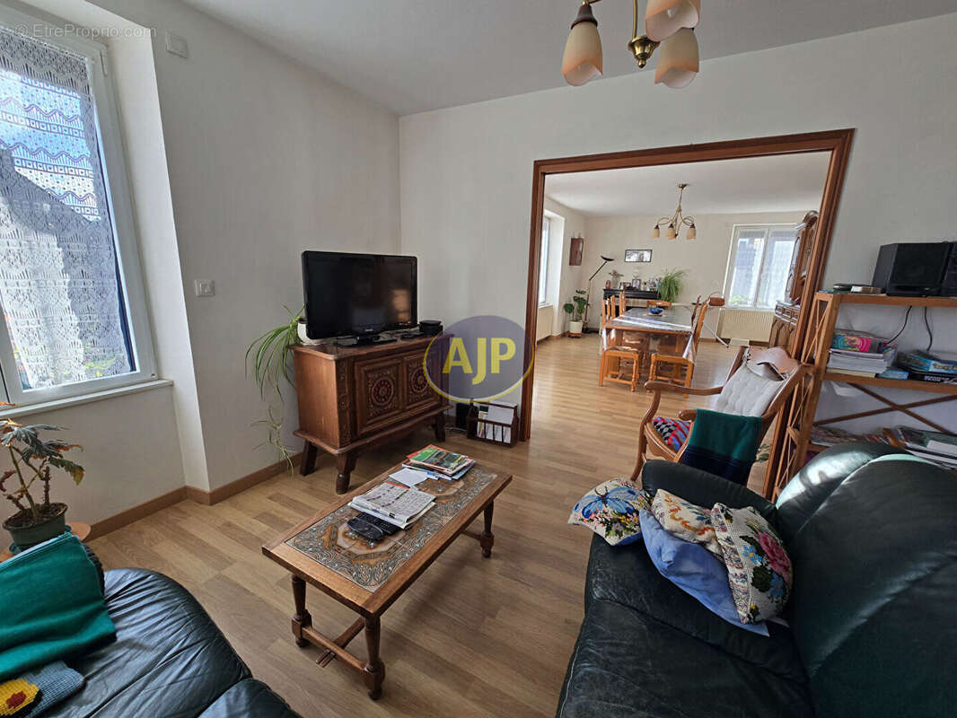 Maison à GUEMENE-PENFAO