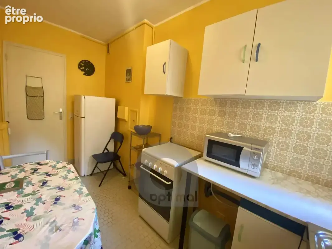 Menton secteur gare routière - Studio avec blacon - Cave - photo 6