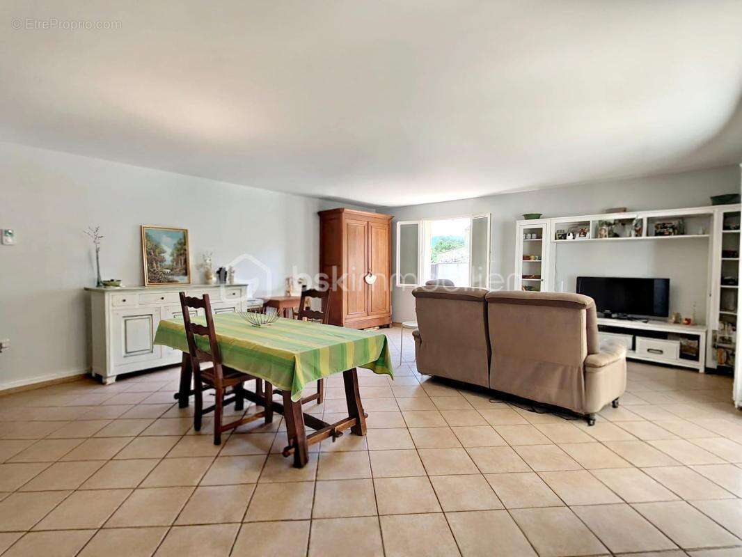 Maison à ORGON