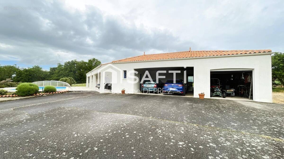 Photo 1 - Maison à MAREUIL-SUR-LAY-DISSAIS