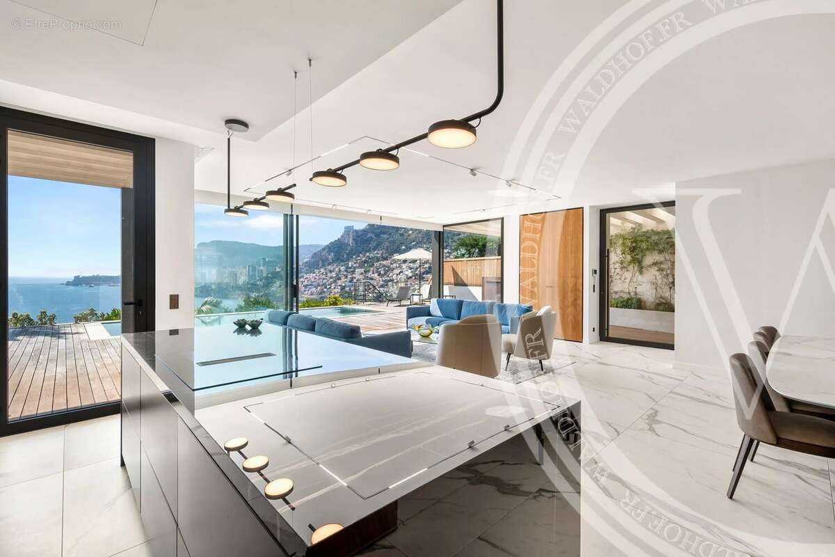 Maison à ROQUEBRUNE-CAP-MARTIN