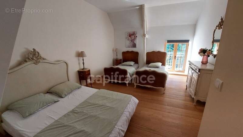 Maison à CARSAC-AILLAC