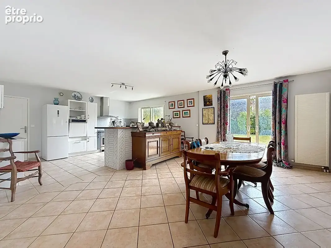 EXCLUSIVITE - LION-SUR-MER - maison de 6 chambres - photo 8