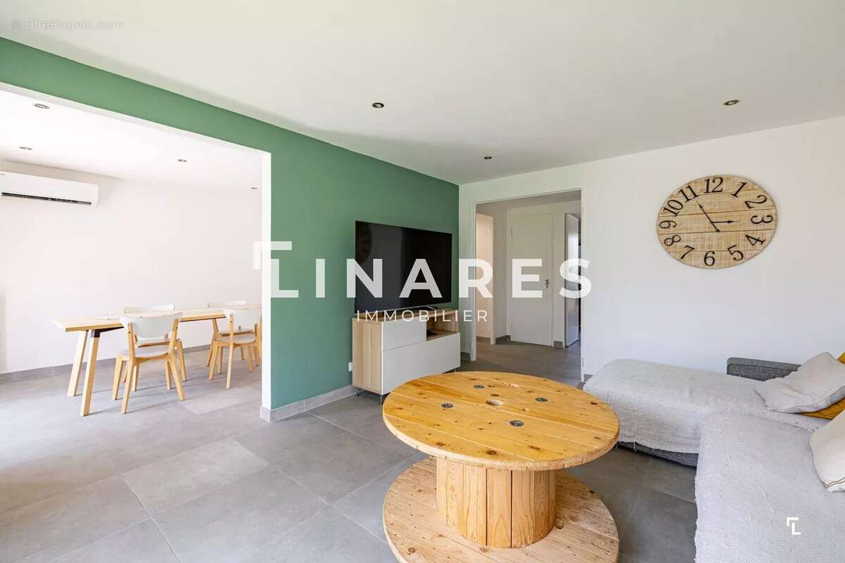 Appartement à MARSEILLE-12E