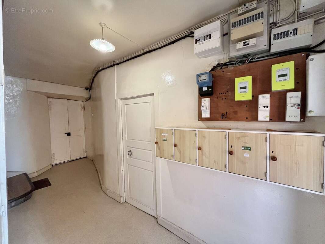 Appartement 368 m² à Chanac  - photo 5