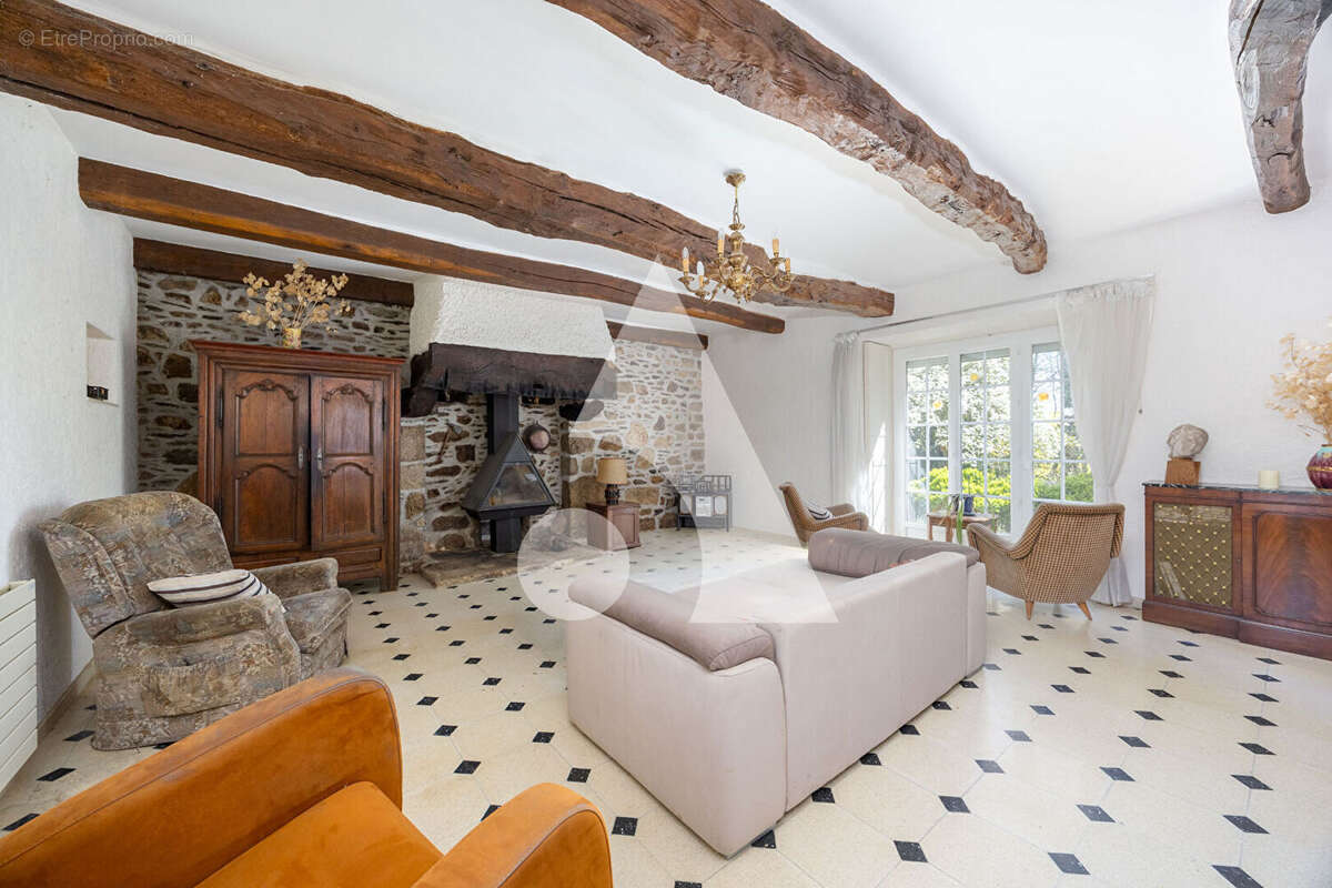 Longère + maison en pierres - LE MENE - photo 7