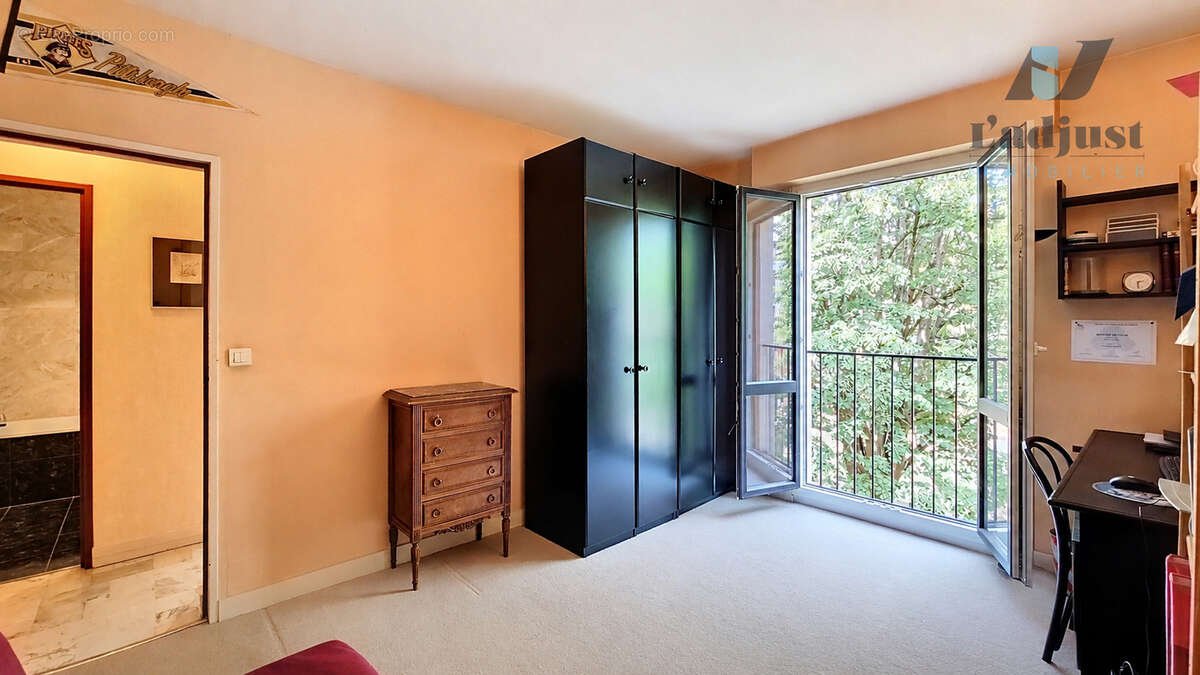 AVON Trinagle d'or - F5, 3chambres - séjour 40m² - 2 terrasses, garage, cave - photo 9
