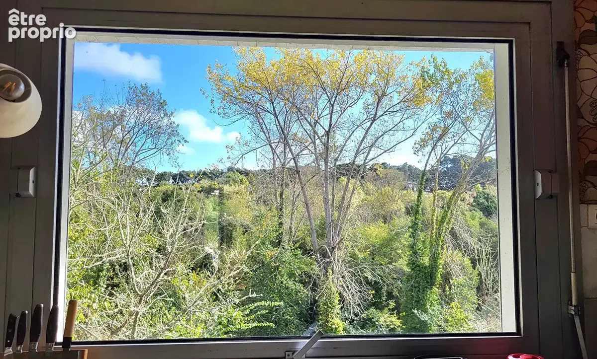Maison des années 70 dans un cadre verdoyant, 3 chambres, garage et accès à la plage à 200m - photo 8