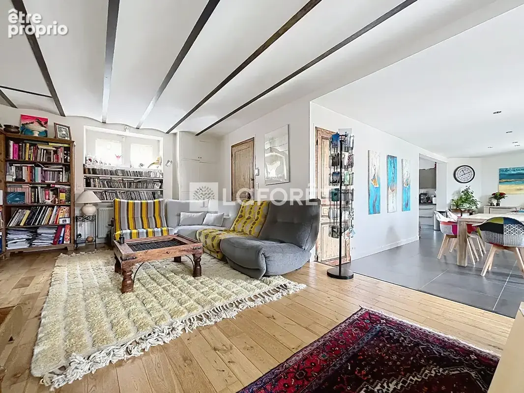 Maison de caractère avec dépendance et sous-sol  9 pièces- 190 m2 - photo 7