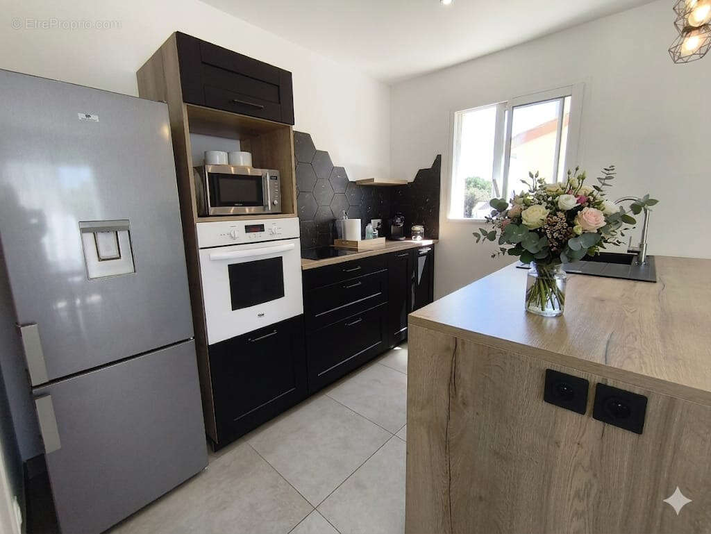 Maison à COMPS