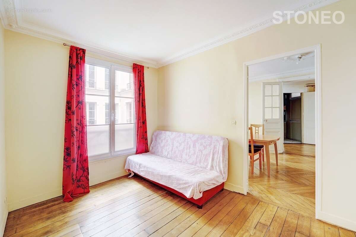Appartement à PARIS-18E