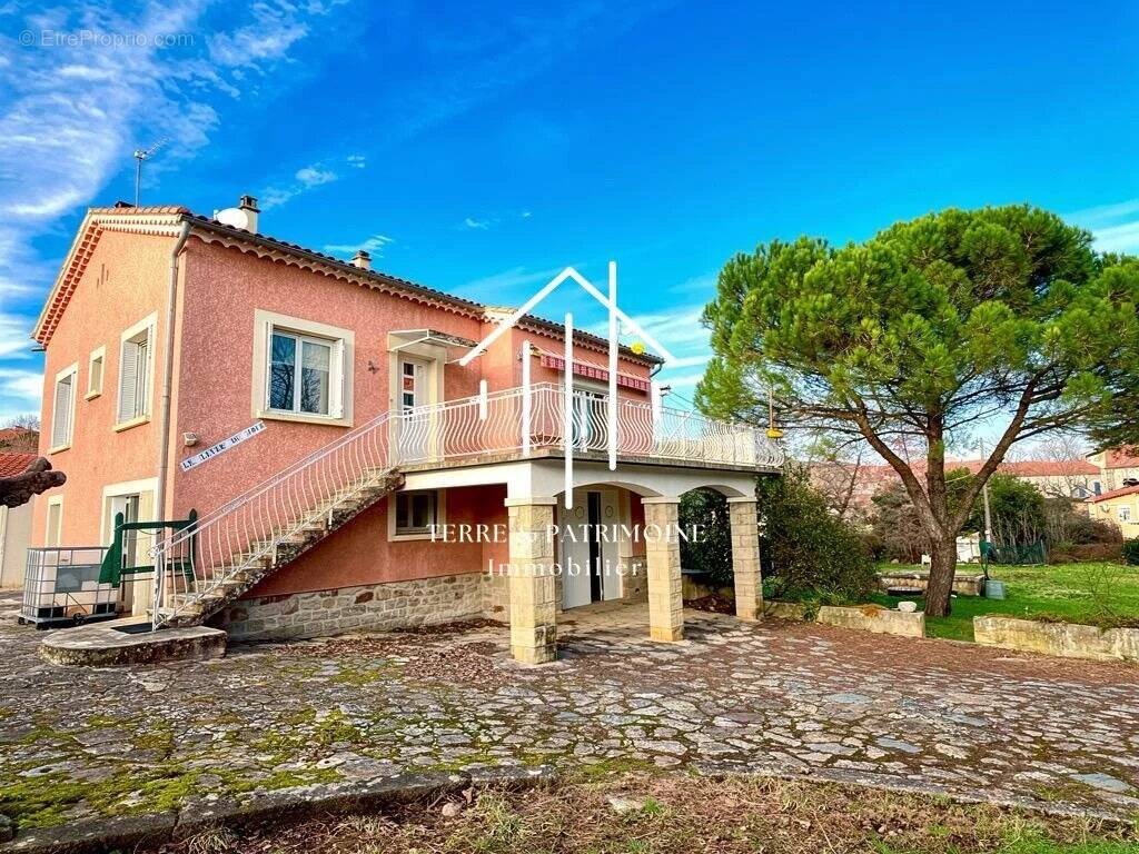 Maison à SAINT-PAUL-LE-JEUNE