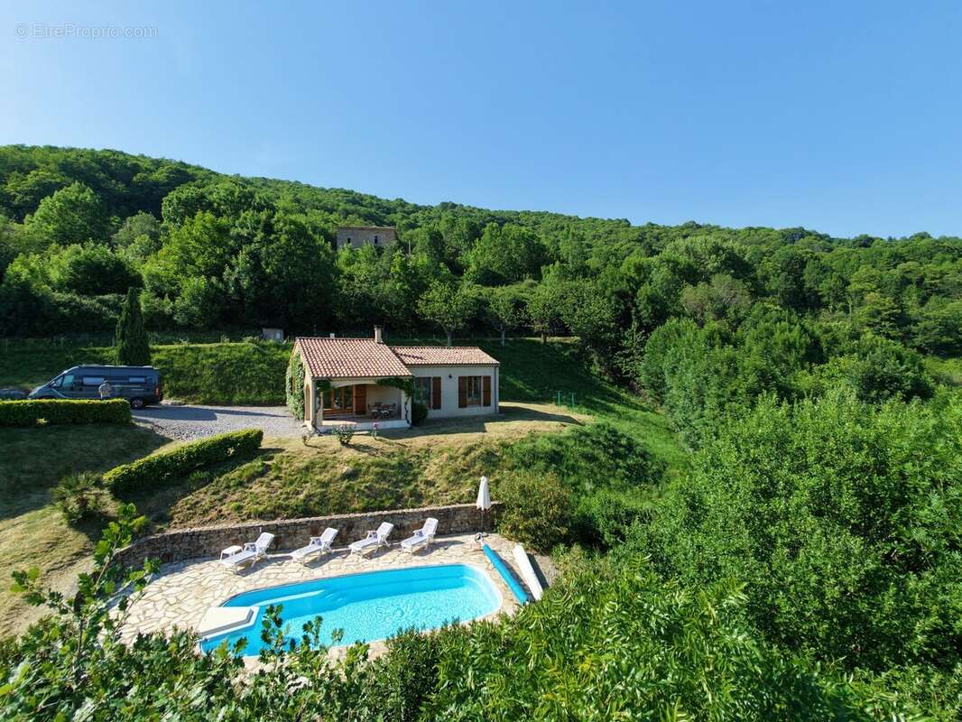 Maison 78 m² à Aizac  - photo 9