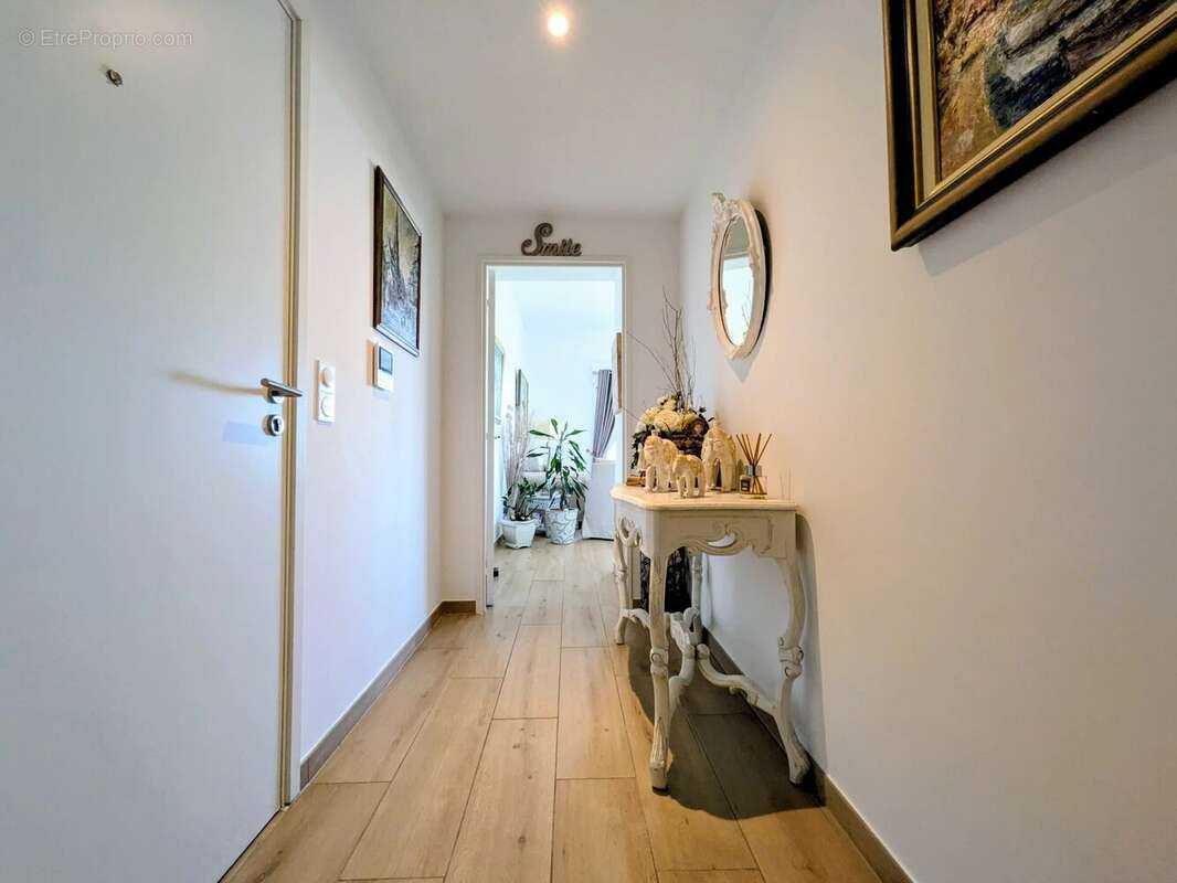 Appartement à VILLENEUVE-LOUBET