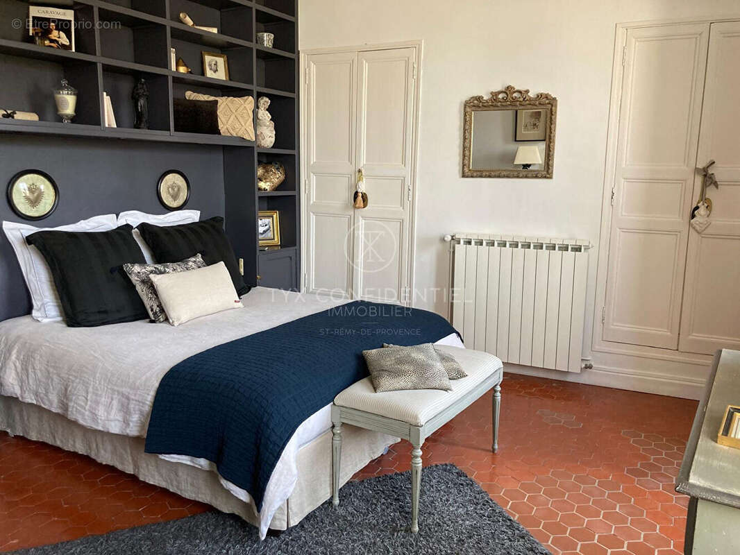 Authentique maison de village  210 m2  -  4 Chambres - Mouries St Rémy de Provence - photo 5