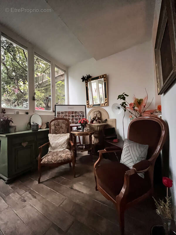 Appartement à MARSEILLE-4E