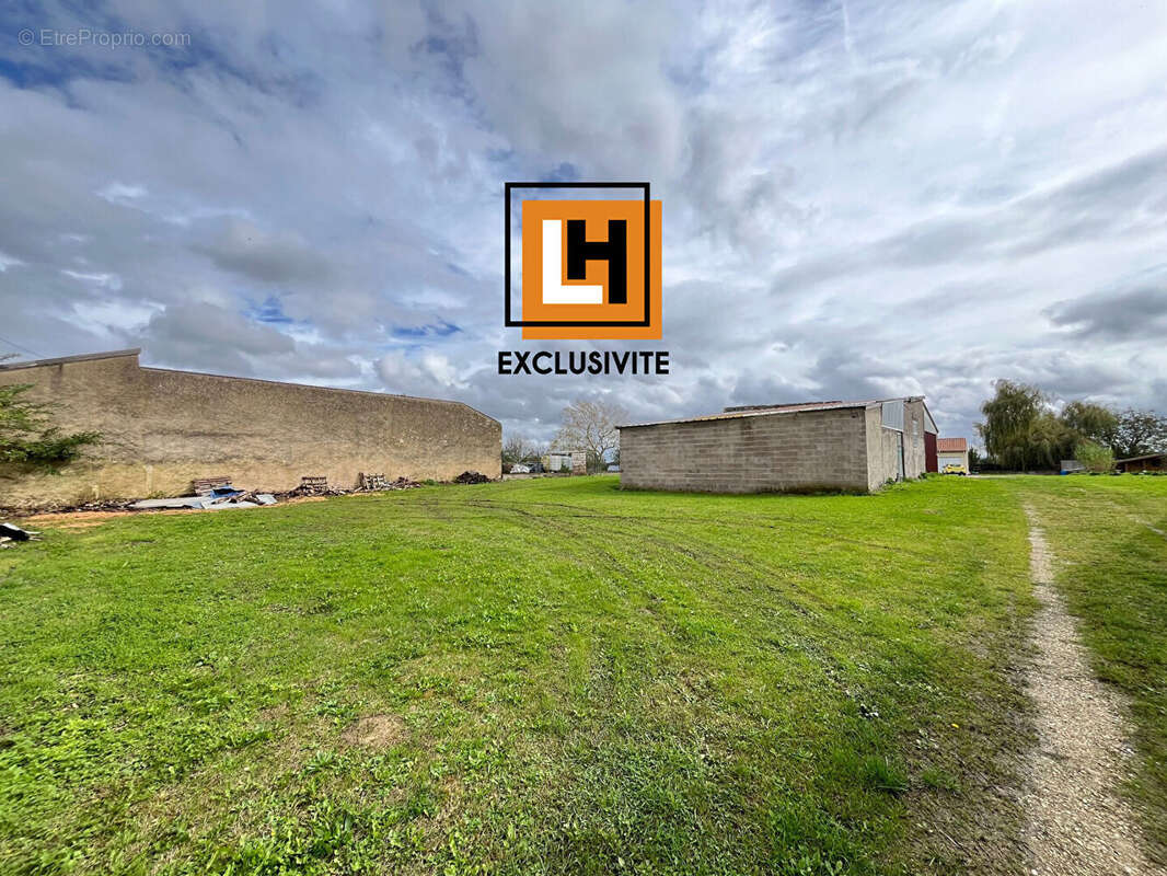 Terrain à BROUSSEY-RAULECOURT