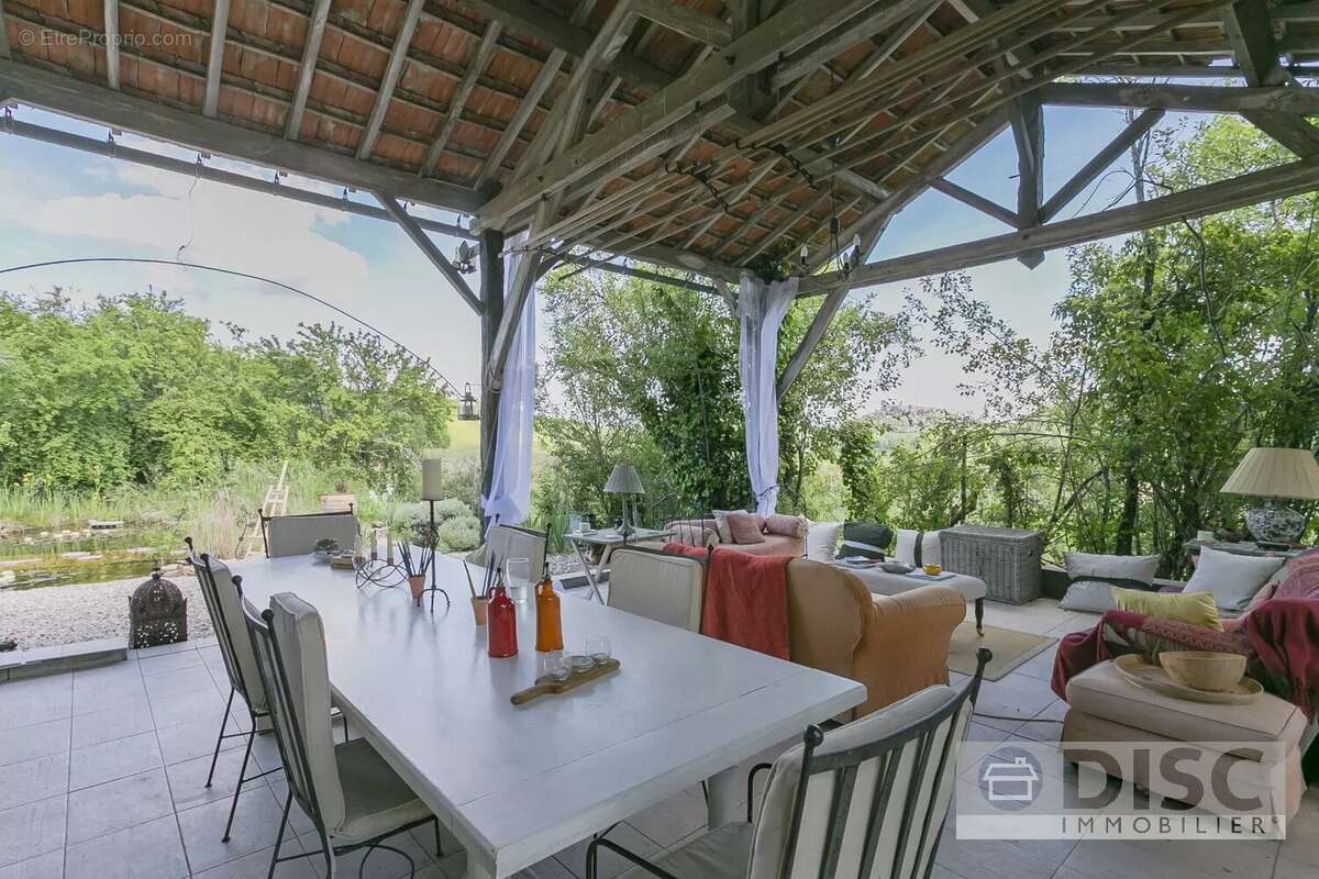 Maison à LES CABANNES