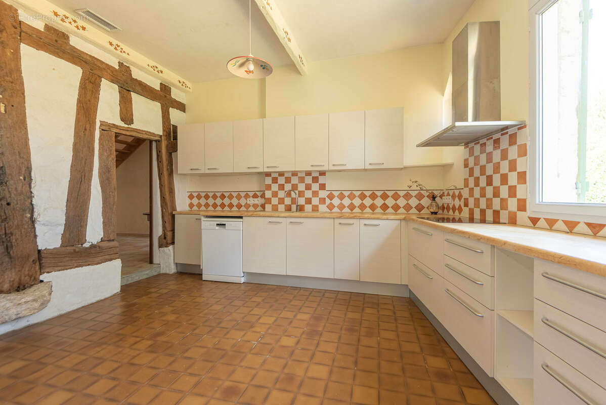 Maison xvio - 270 m2 - 5 chambres - photo 11