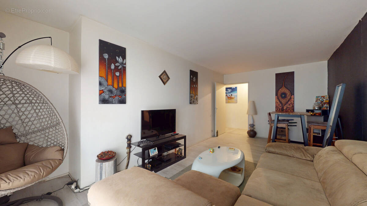 Appartement à SARTROUVILLE