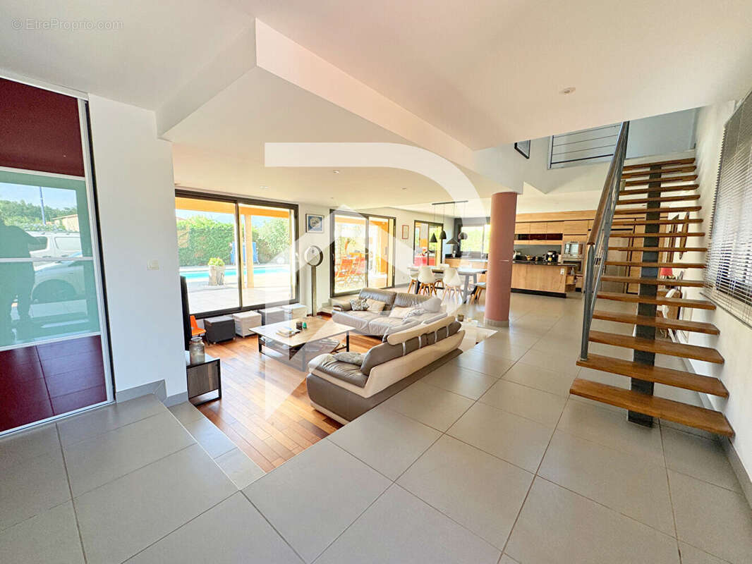 Maison à CORNEILLA-LA-RIVIERE