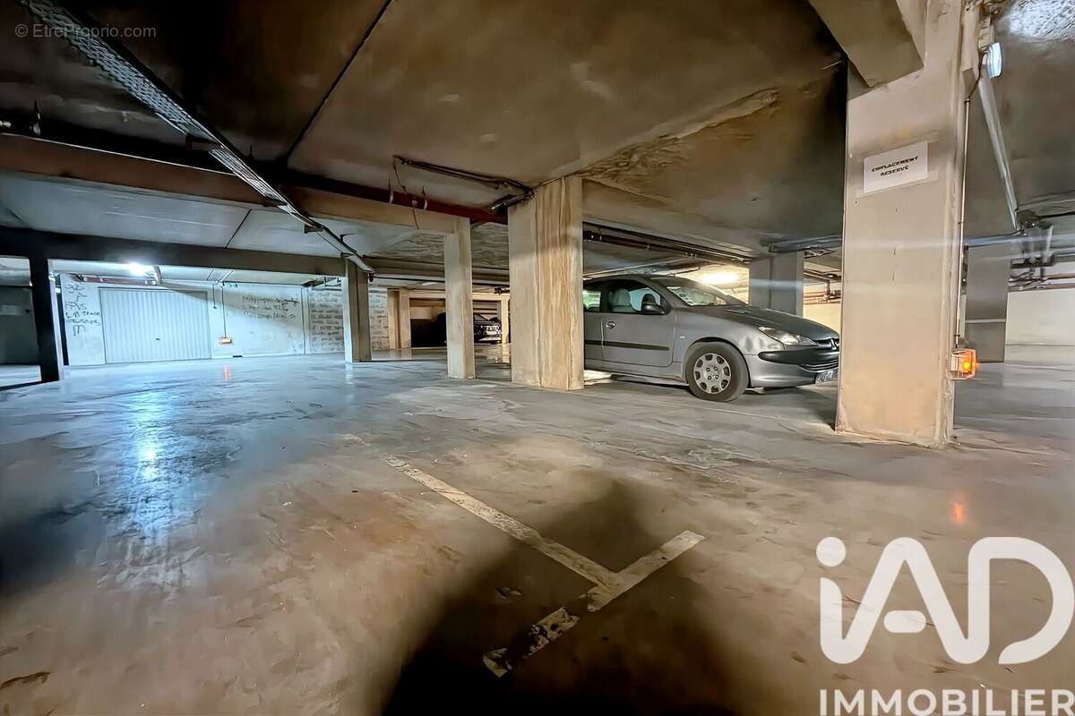 Photo 3 - Parking à MARSEILLE-5E