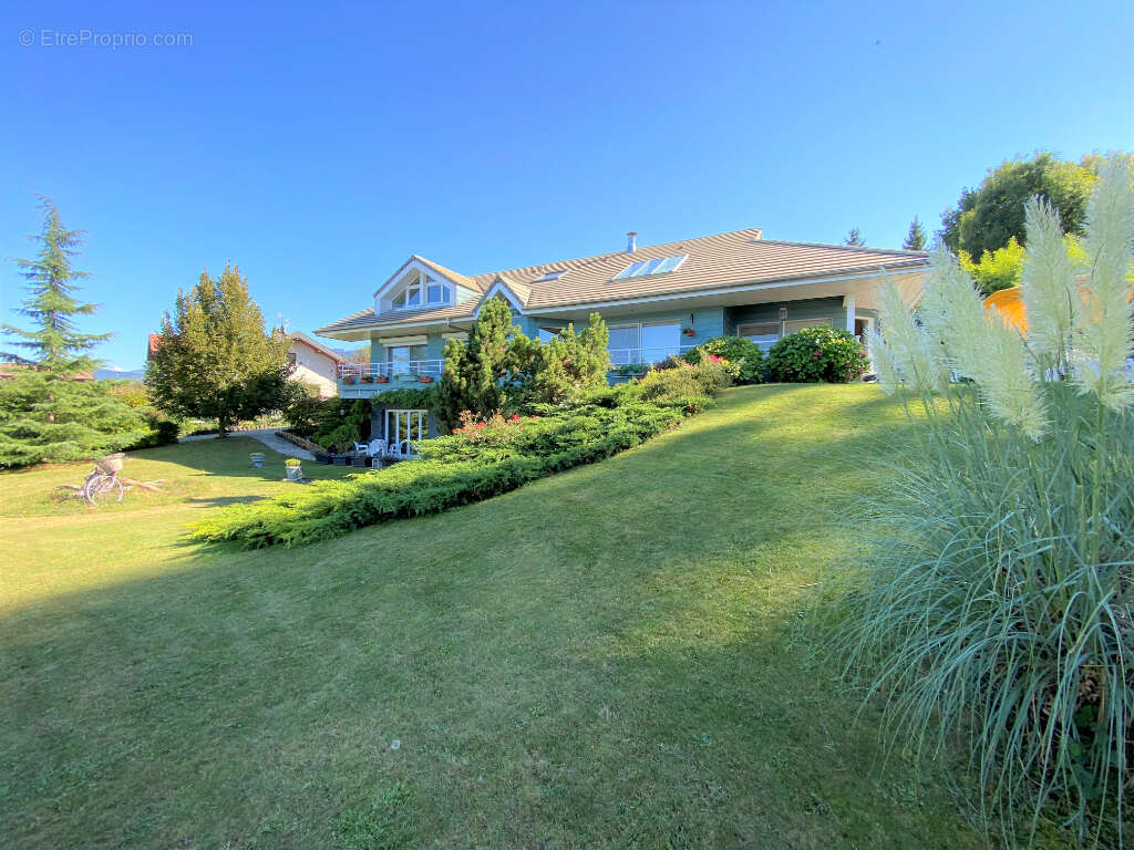 Maison à NEUVECELLE