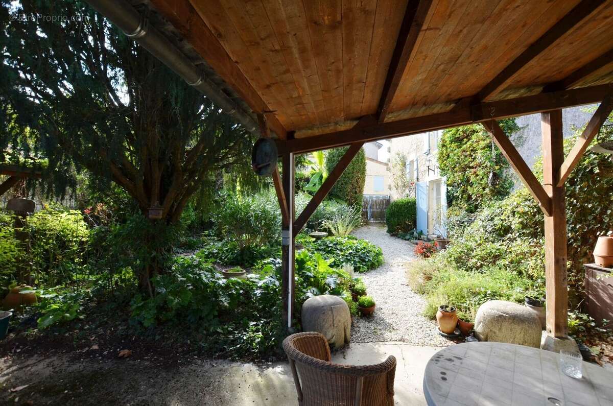 039 - Maison à MONTREAL