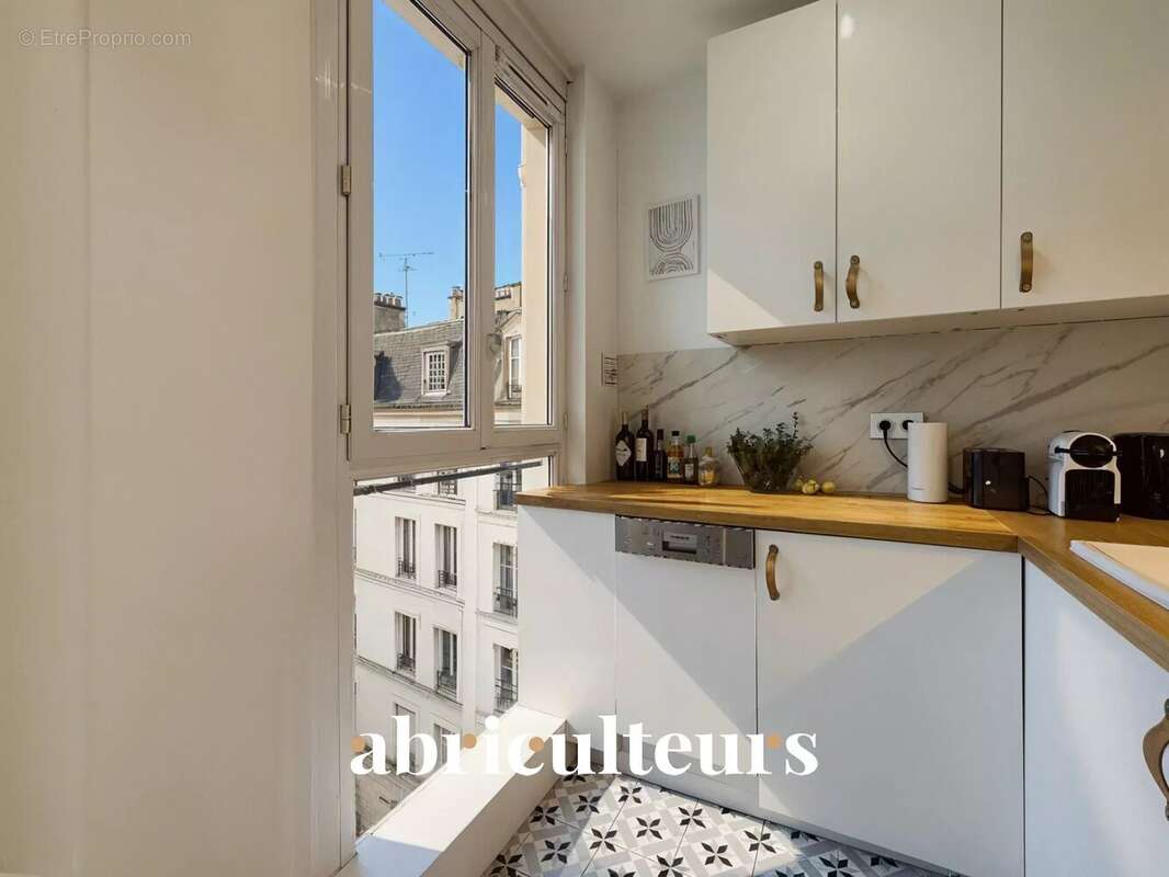 Appartement à PARIS-9E