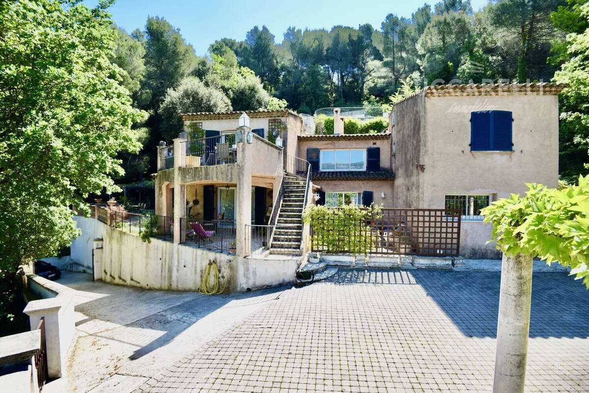 Maison à COLOMARS