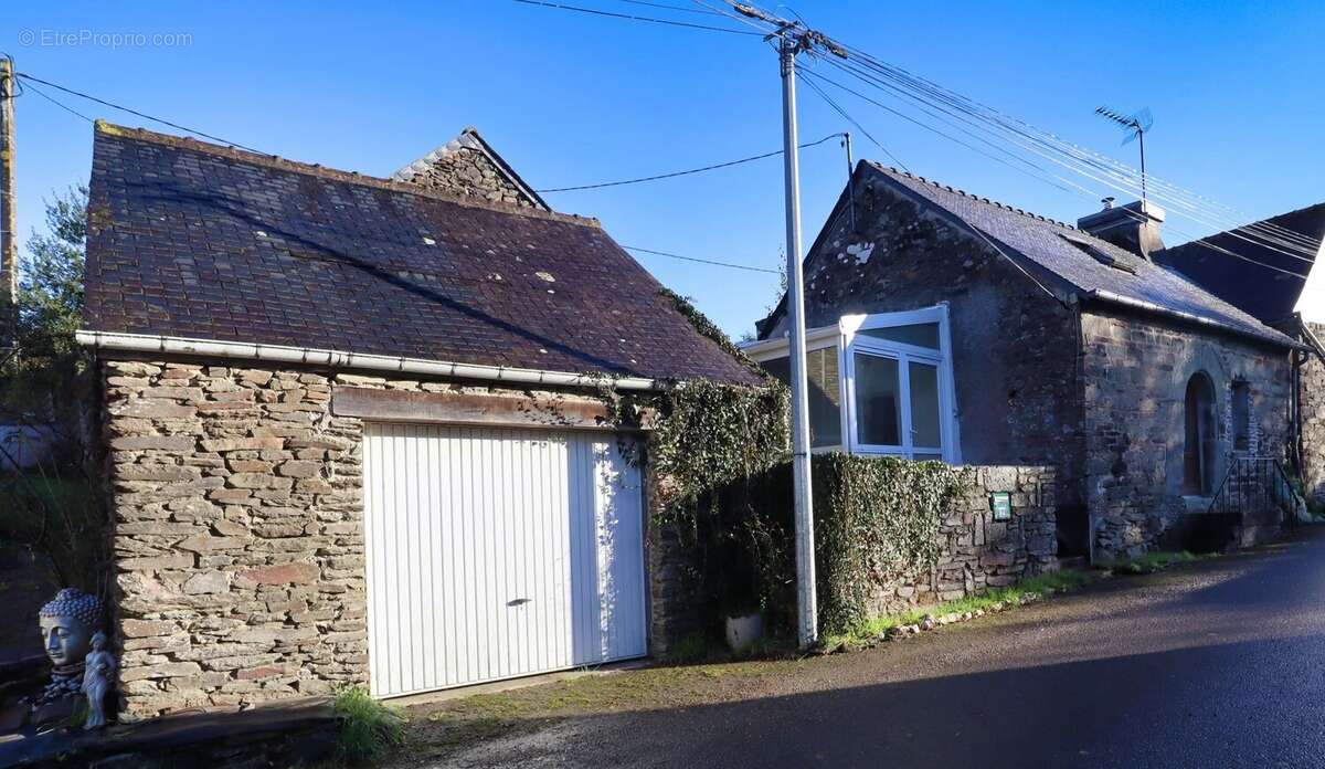 Maison à CARHAIX-PLOUGUER